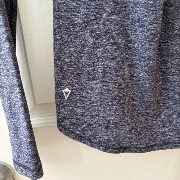 Ivivva Lululemon girls size 14 mindful movement long sleeve tee - Picture 4 of 8